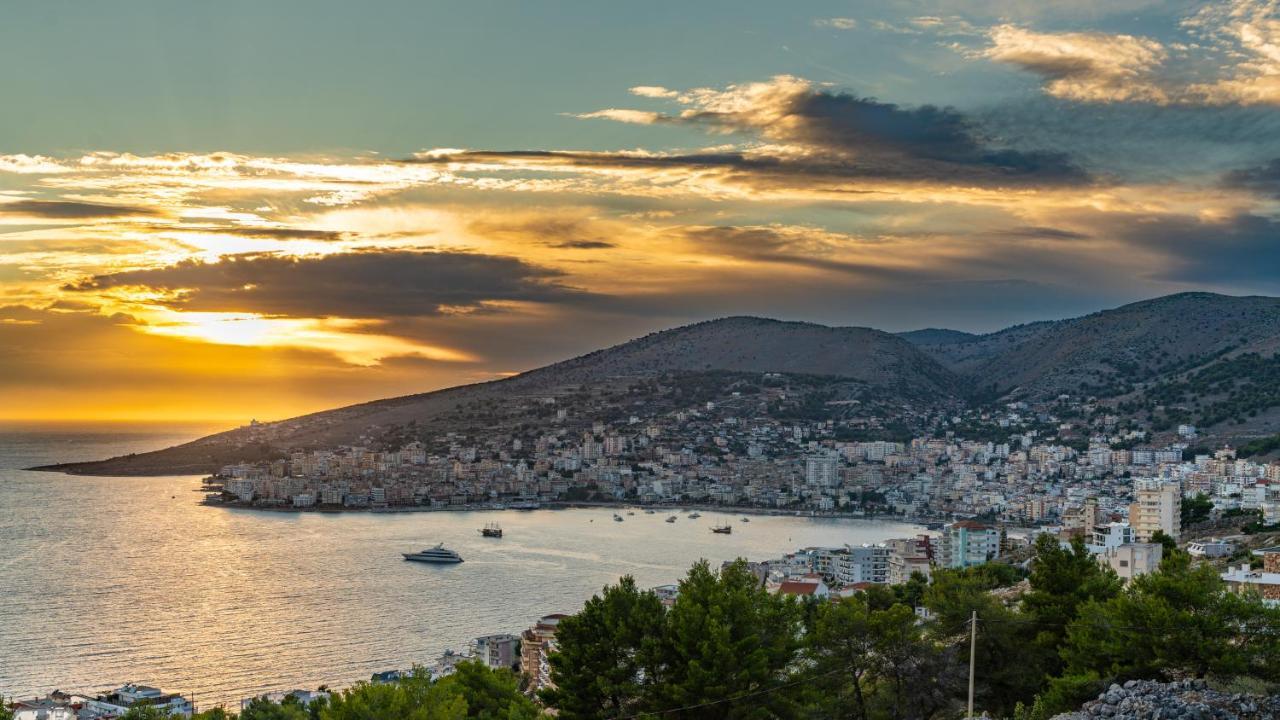 Hilltop Heaven Hotel Saranda Extérieur photo